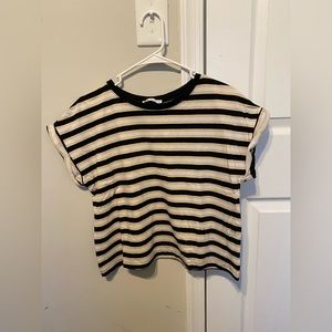 Multiple color women t-shirt. It is small size. The brand is Zara.